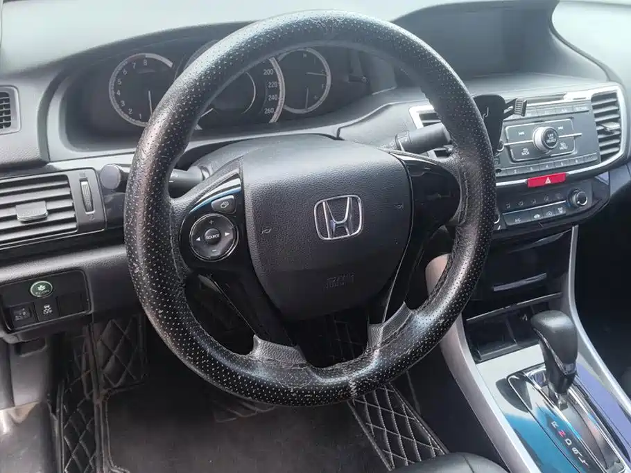 Honda Accord — миниатюра 15