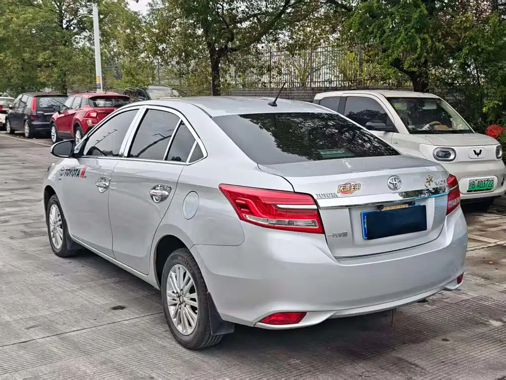TOYOTA VIOS