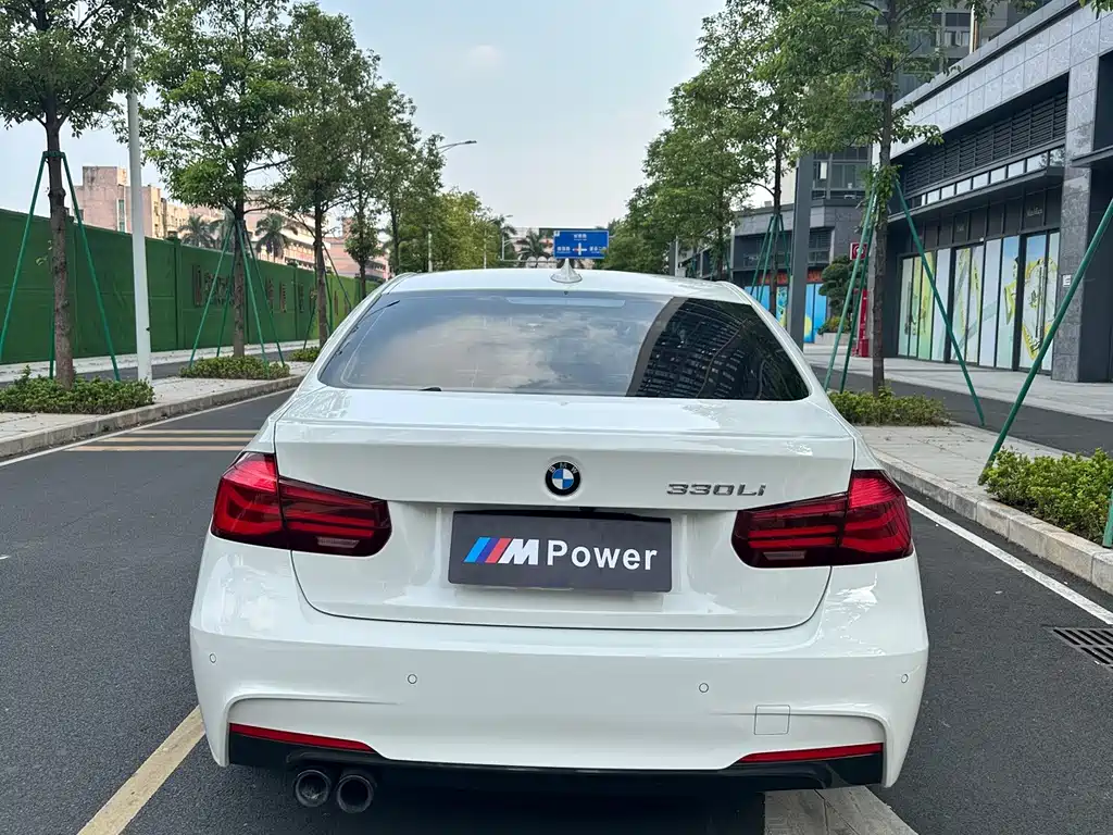 BMW 3 Series — миниатюра 8