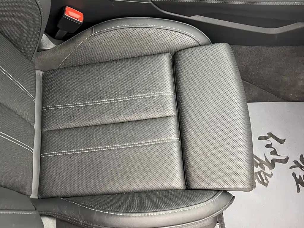 Audi A4L — миниатюра 29