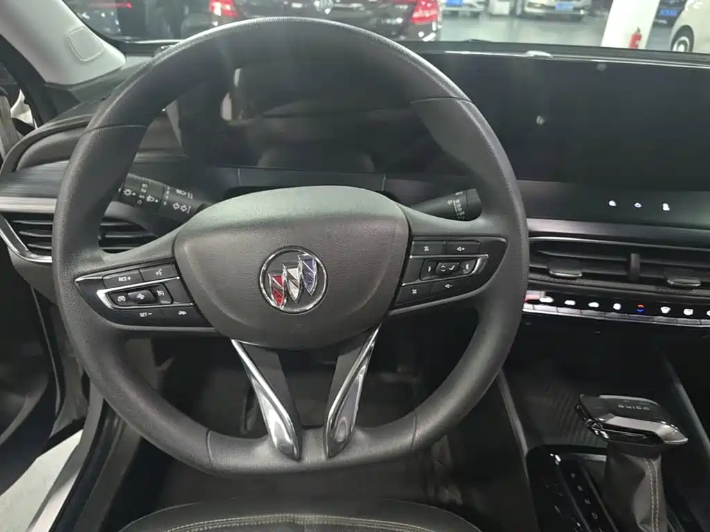 Buick Verano — миниатюра 11