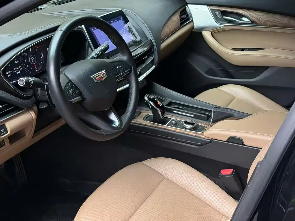 Cadillac CT5 — миниатюра 4