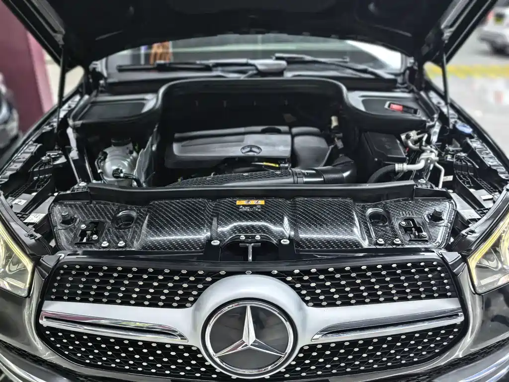 Mercedes-Benz GLE (Import) — миниатюра 36