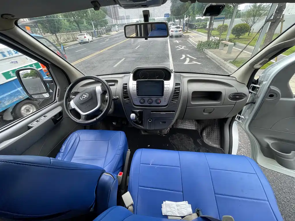 Maxus V80 — миниатюра 12