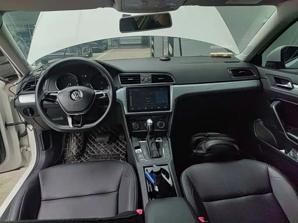 Volkswagen Lamando — миниатюра 10
