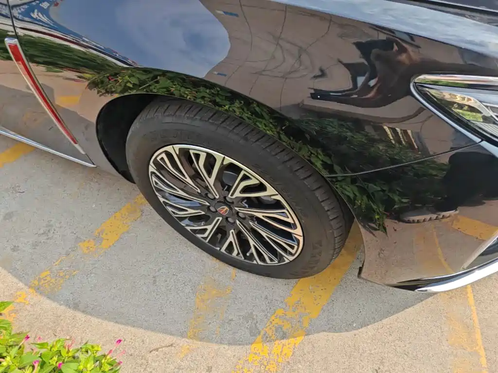 Hongqi Hongqi H5 — миниатюра 23