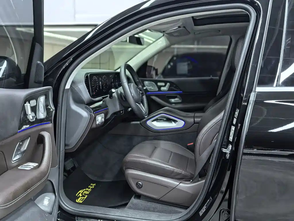 Mercedes-Benz GLE (Import) — миниатюра 10