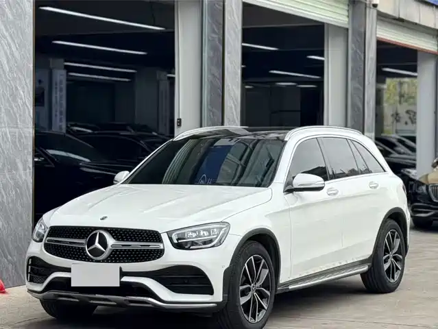 MERCEDES-BENZ GLC