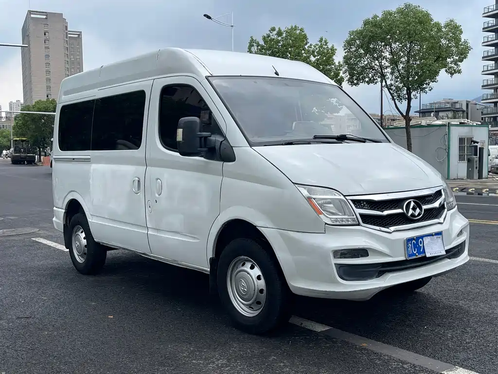 Maxus V80 — миниатюра 3