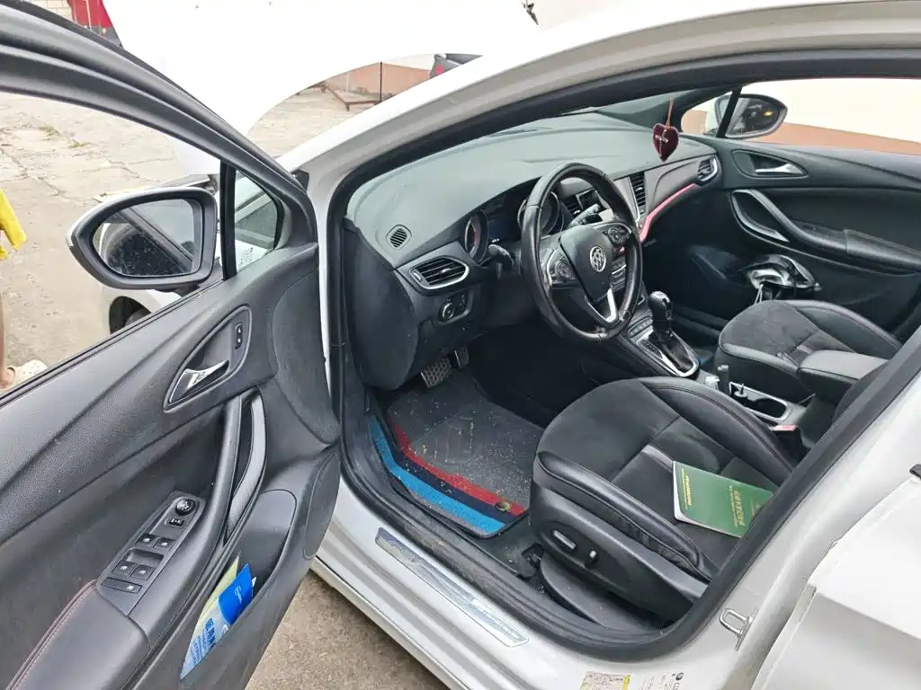 Buick Verano — миниатюра 13