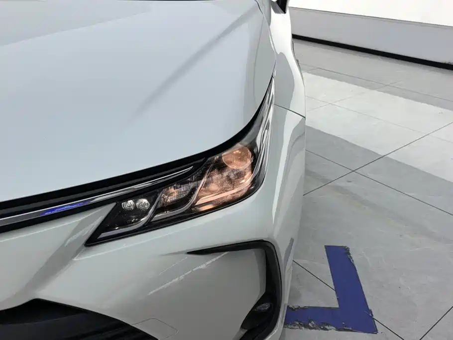 Toyota Corolla — миниатюра 5