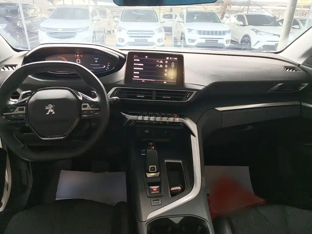 Peugeot 5008 — миниатюра 10