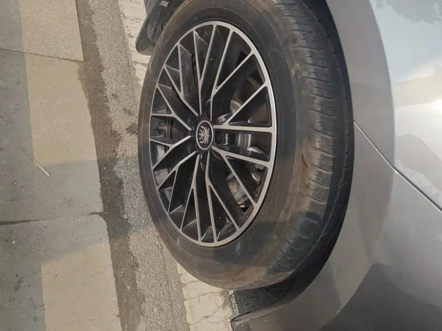 BYD Qin L — миниатюра 6