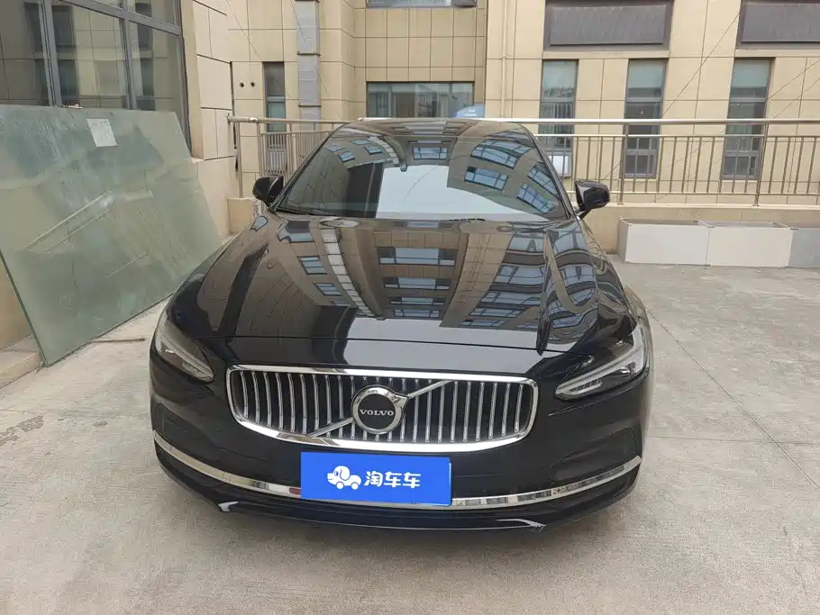 Volvo S90 — миниатюра 2