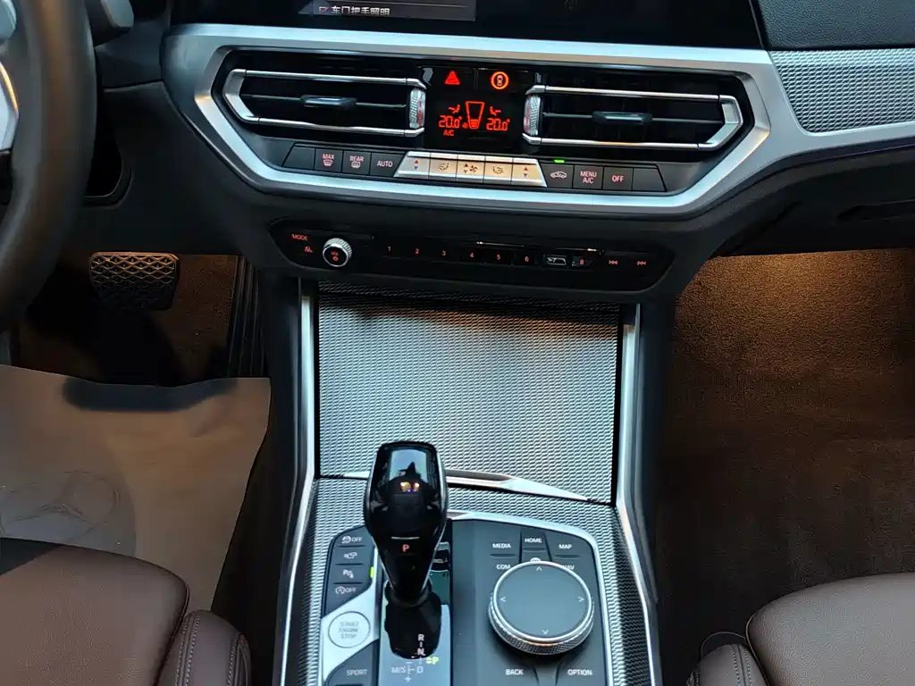 BMW 3 Series — миниатюра 14