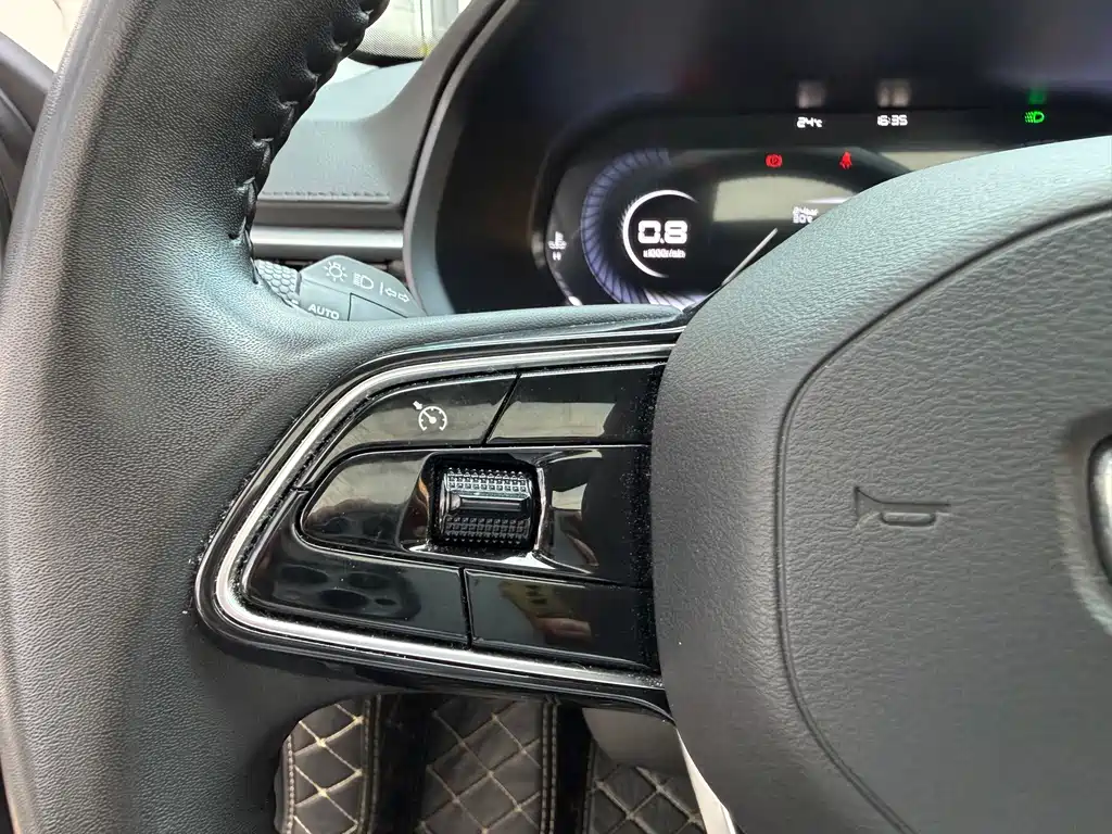 Geely Emgrand — миниатюра 12