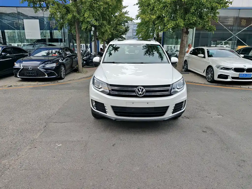 Volkswagen Tiguan — миниатюра 2