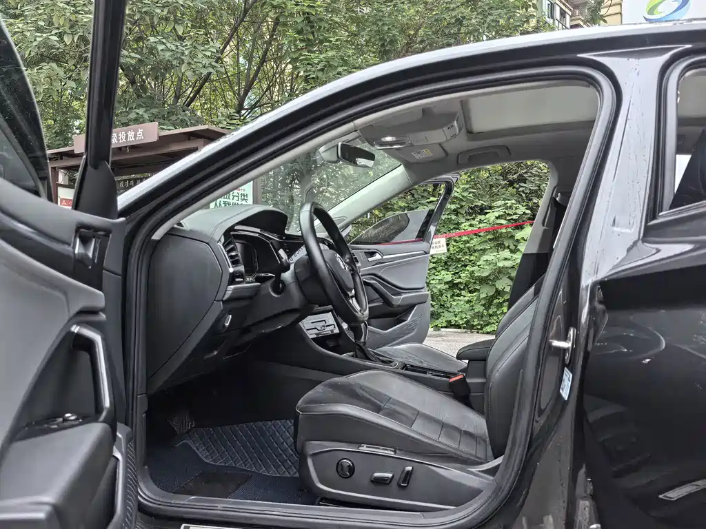 Volkswagen Sagitar — миниатюра 8