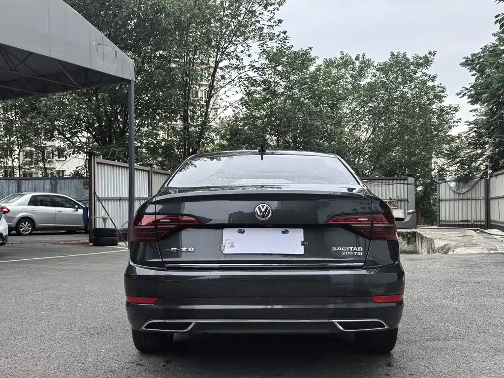 Volkswagen Sagitar — миниатюра 4