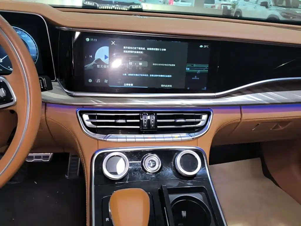 Hongqi Hongqi H9 — миниатюра 13