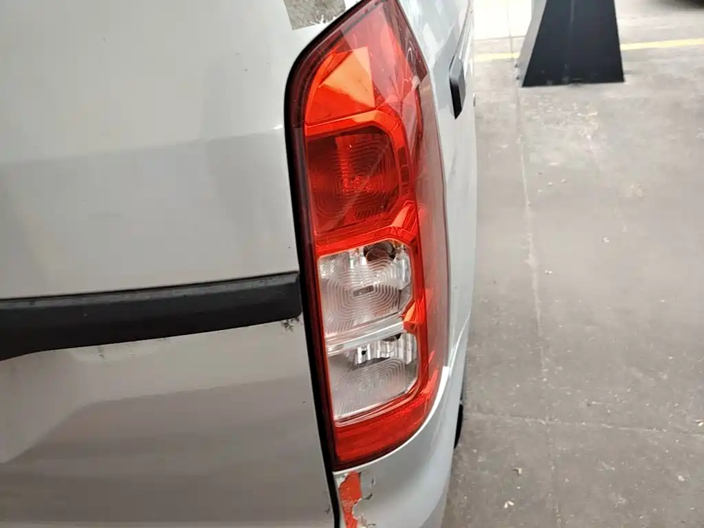 Wuling Hongguang V — миниатюра 8