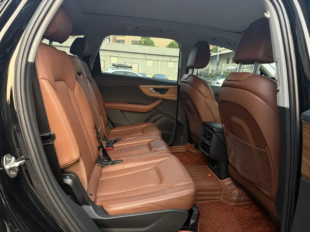 Audi Q7 — миниатюра 19