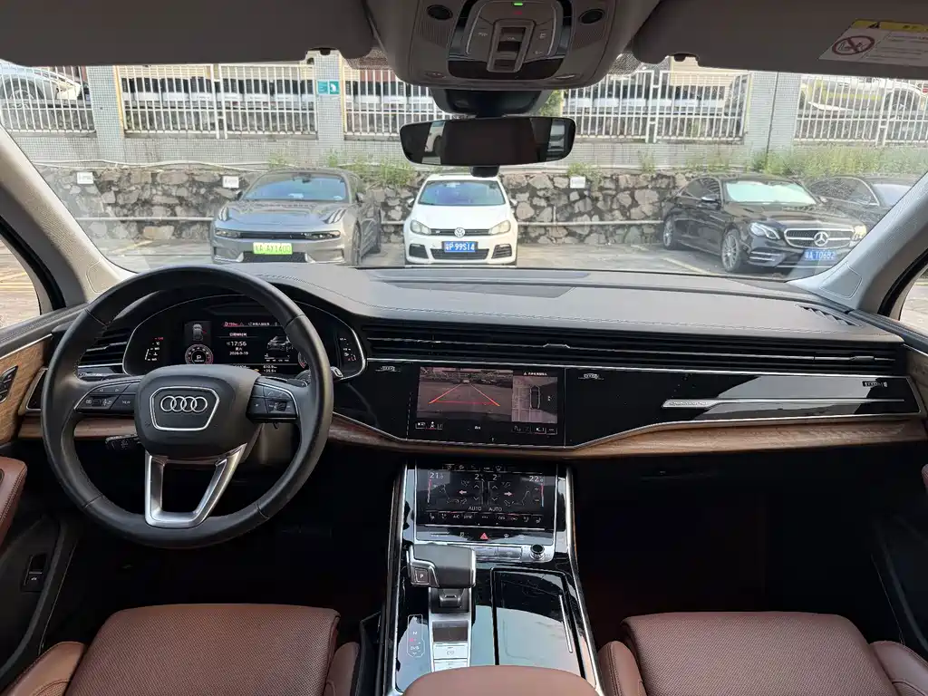 Audi Q7 — миниатюра 9