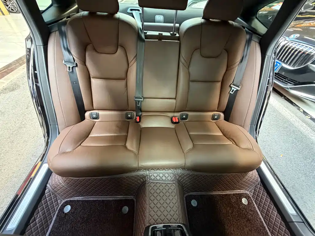 Volvo S90 — миниатюра 26