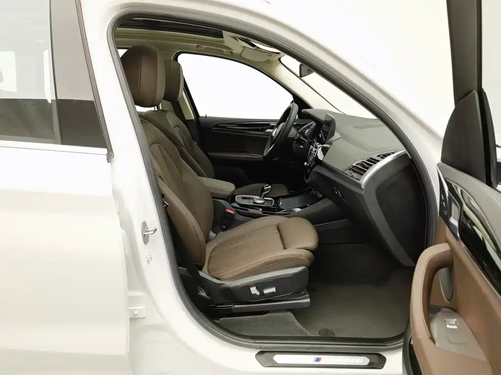 BMW X3 — миниатюра 23