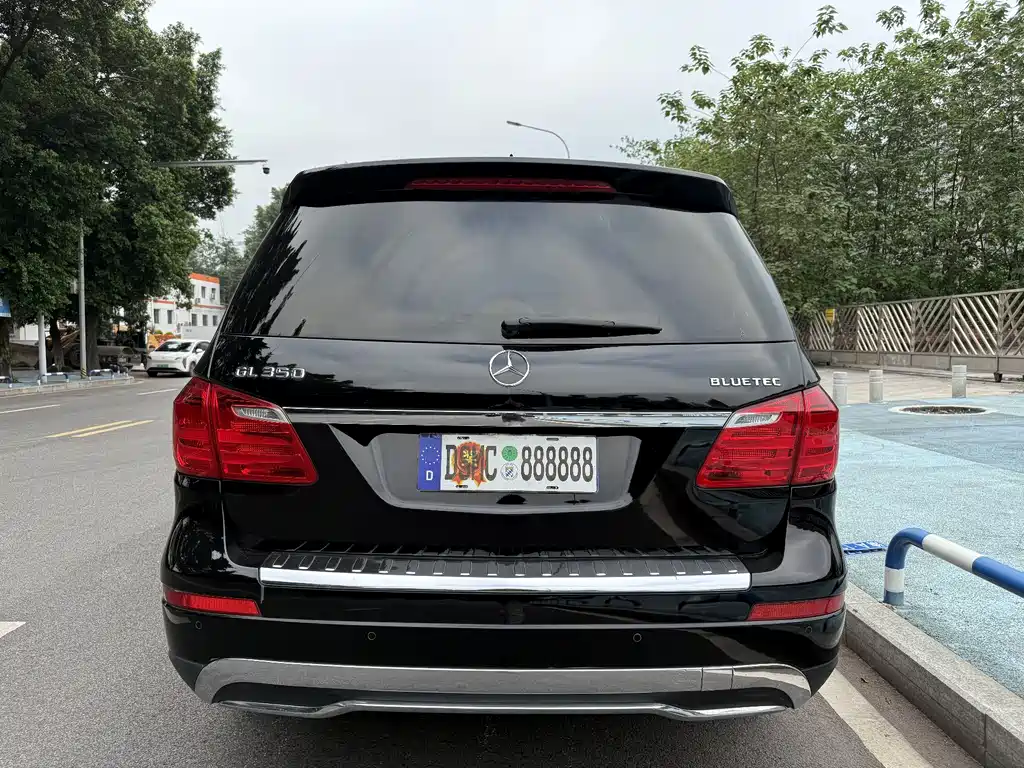 Mercedes-Benz GL-Class — миниатюра 5