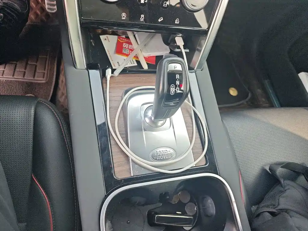 Land Rover Discovery Sport — миниатюра 10