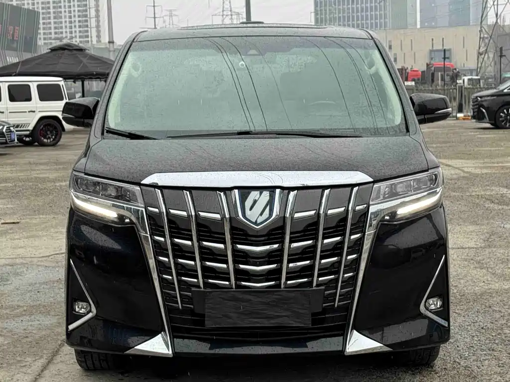 Toyota Alphard 2023