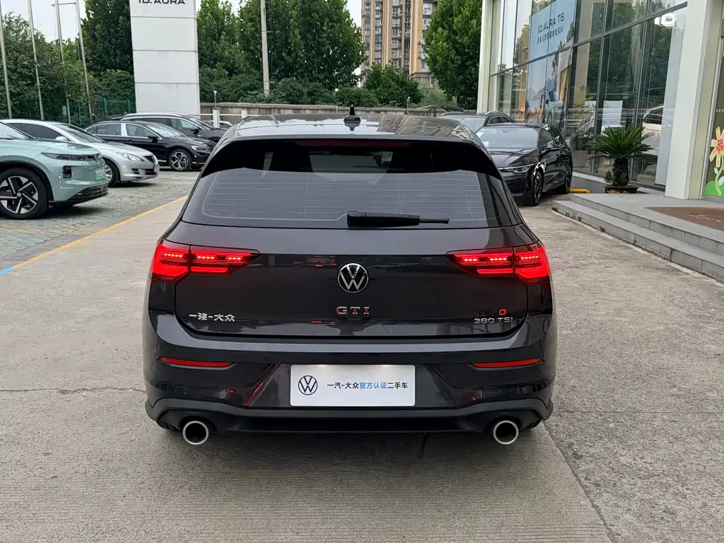 Volkswagen Golf GTI — миниатюра 9