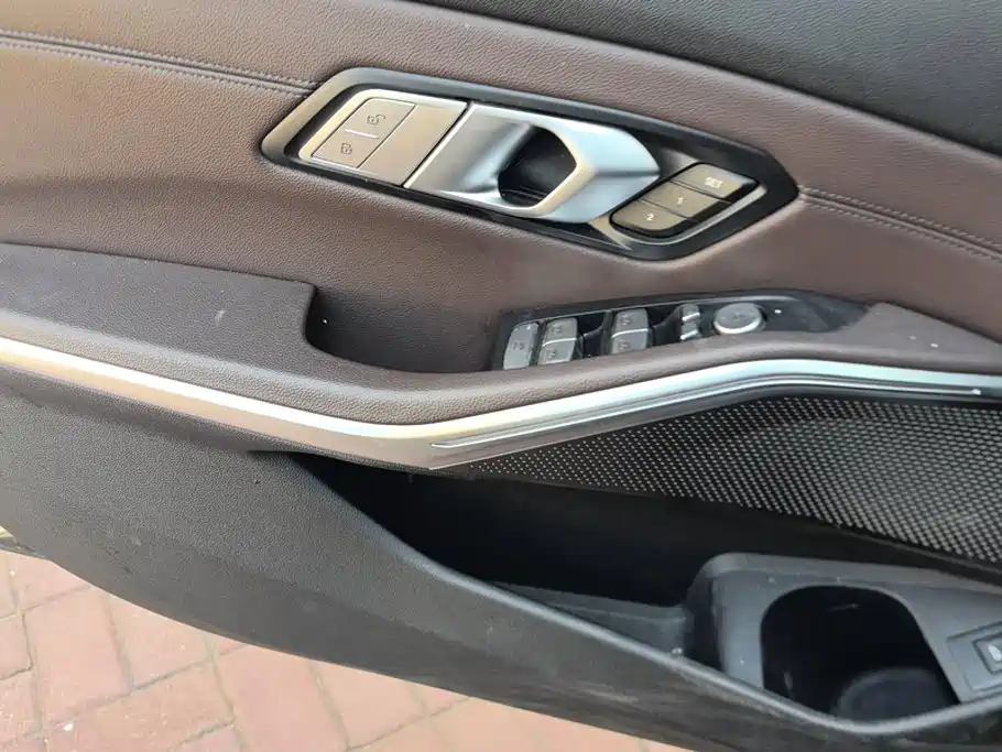 BMW 3 Series — миниатюра 7