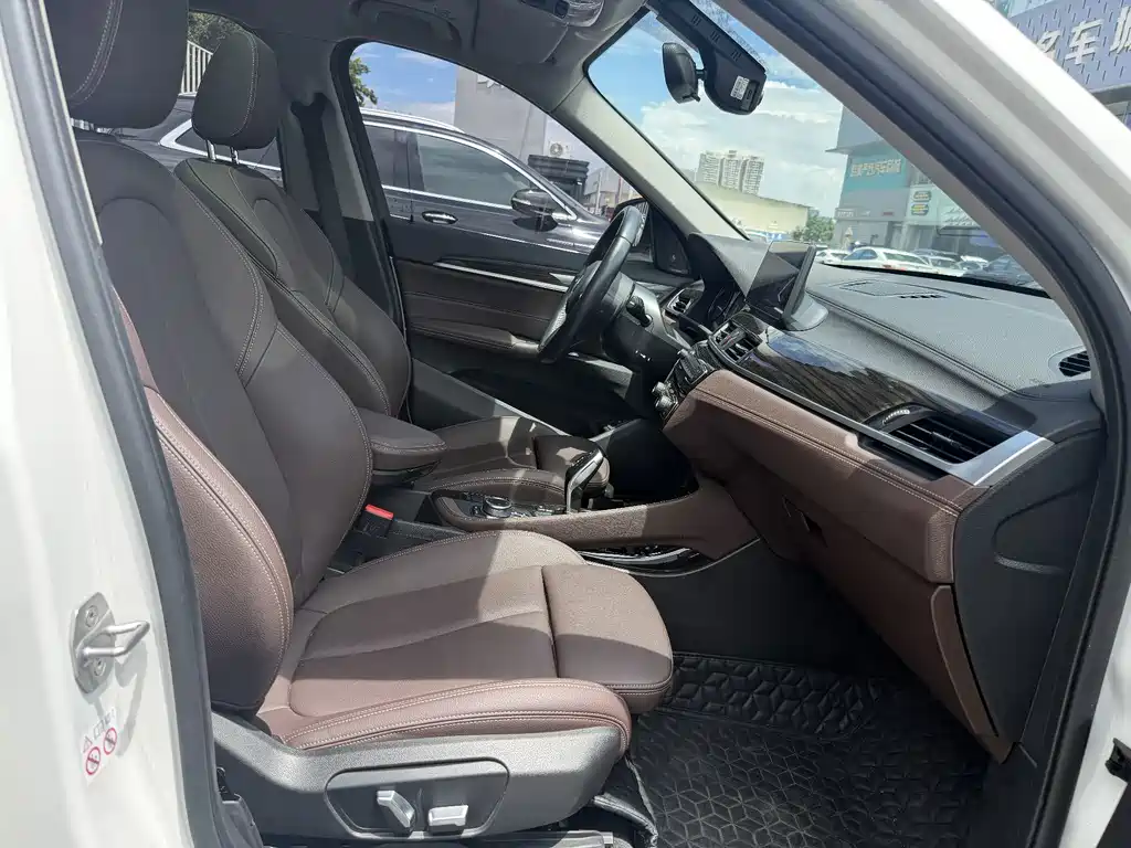 BMW X1 — миниатюра 15