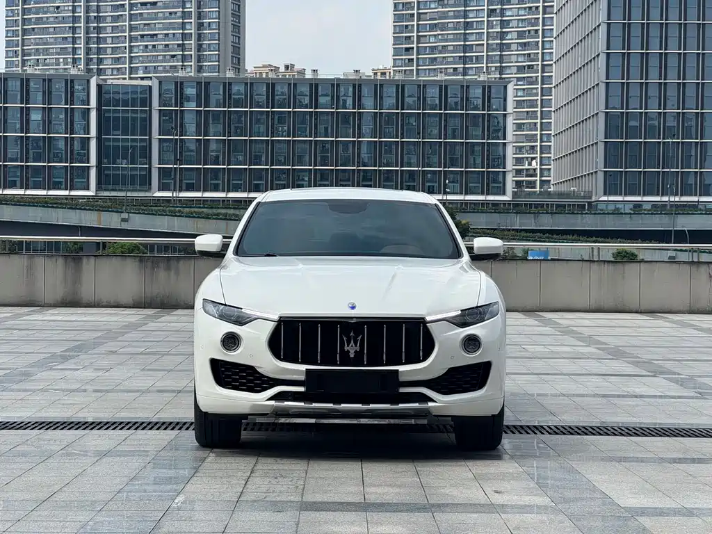 Maserati Levante — миниатюра 2