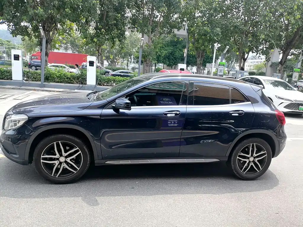 Mercedes-Benz GLA — миниатюра 2