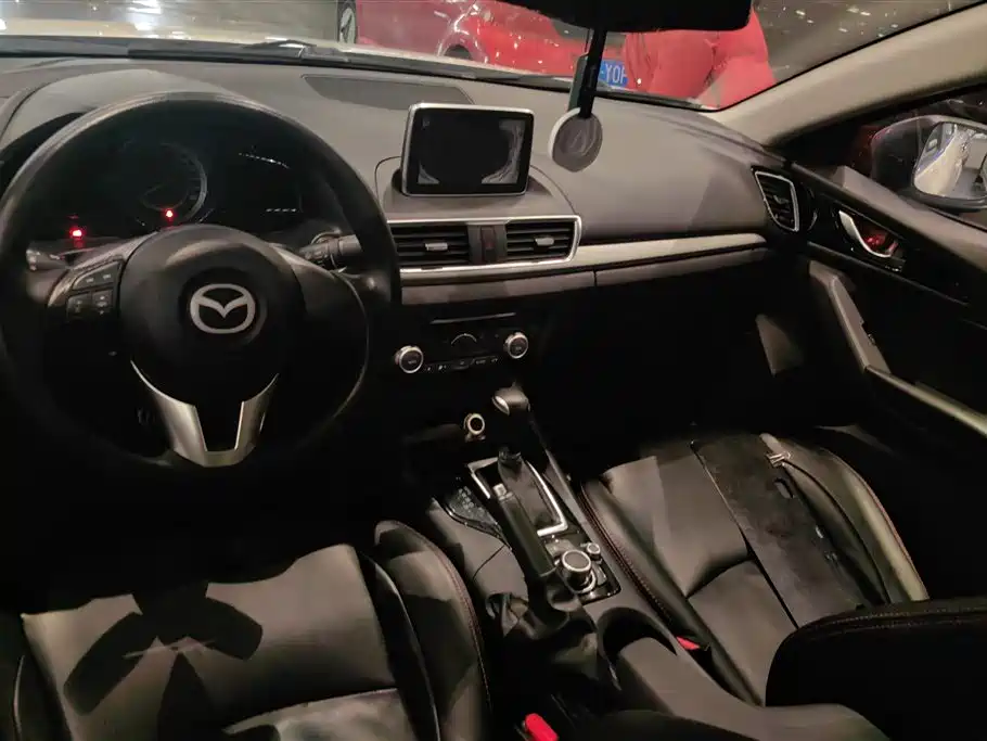 MAZDA 3 ANGKESAILA