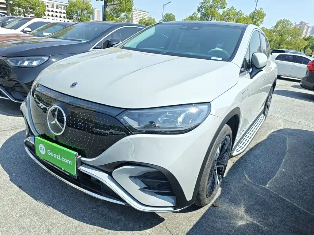 Mercedes-Benz EQE SUV — миниатюра 2