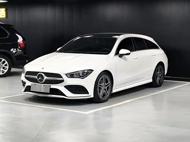 MERCEDES-BENZ CLA
