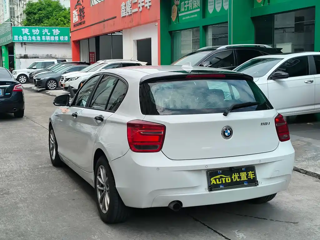 BMW 1 Series (Import) — миниатюра 9