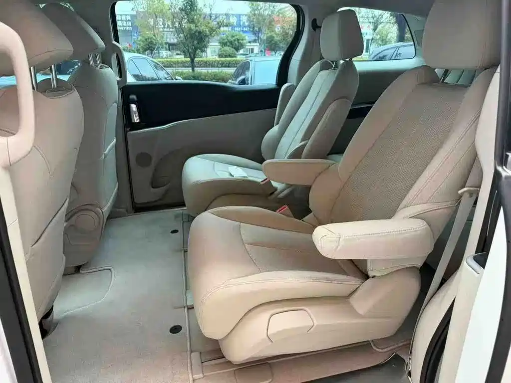 Buick GL8 — миниатюра 4
