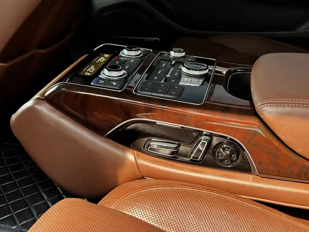 Audi A8 — миниатюра 25