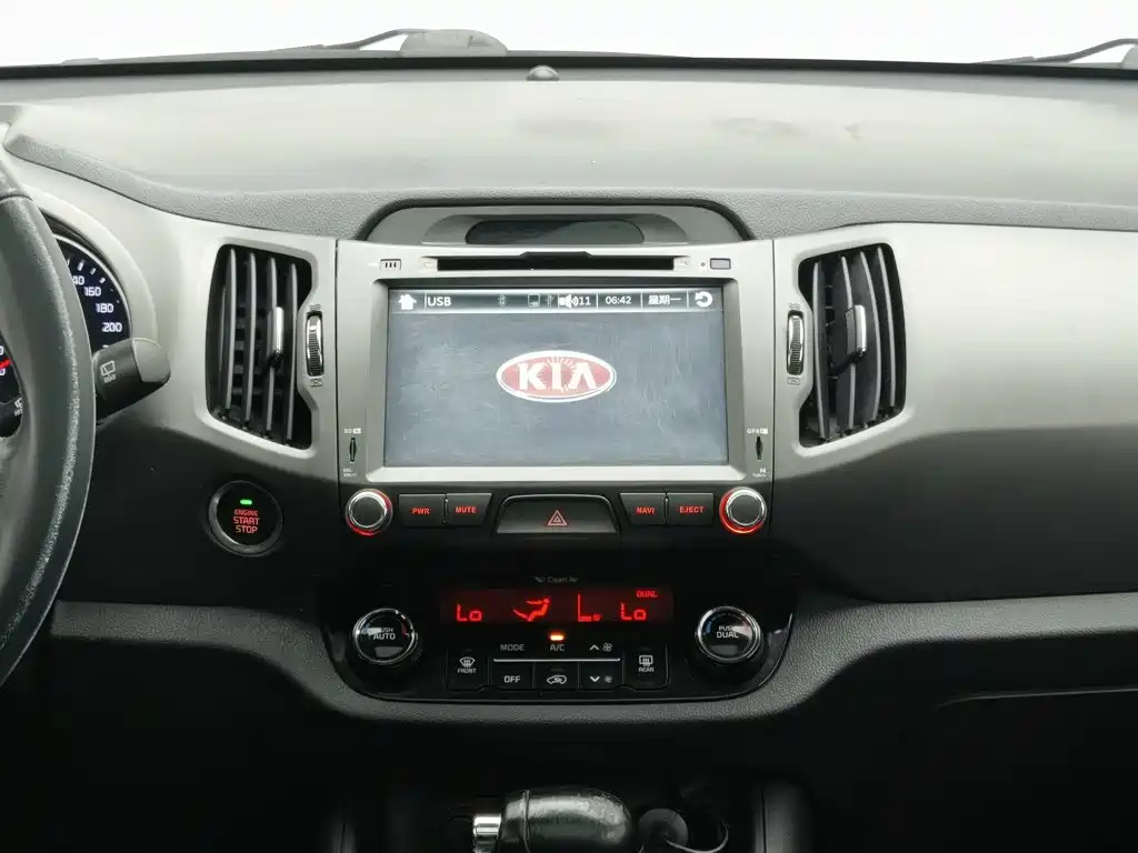 Kia Sportage — миниатюра 12