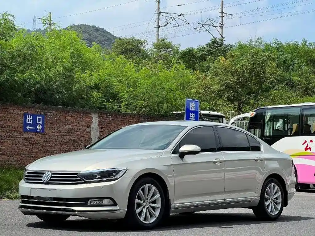 Volkswagen Magotan