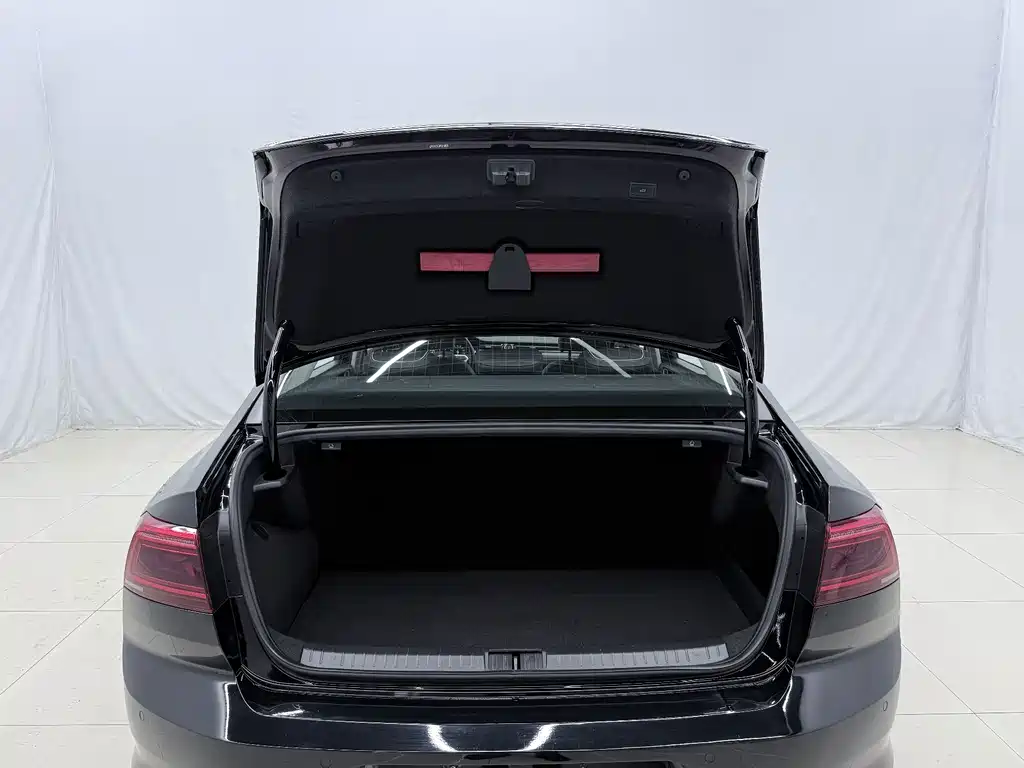 Volkswagen Magotan PHEV — миниатюра 15