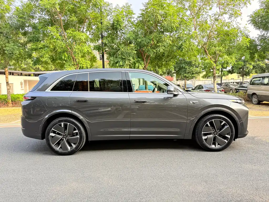 Li Auto IDEAL L7