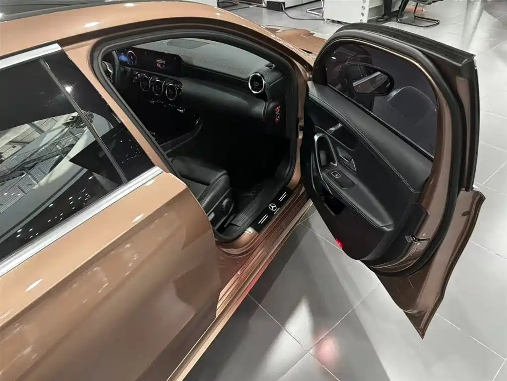 Mercedes-Benz A-Class Facelift A 200 L Sport Sedan Dynamic Type, фото 22