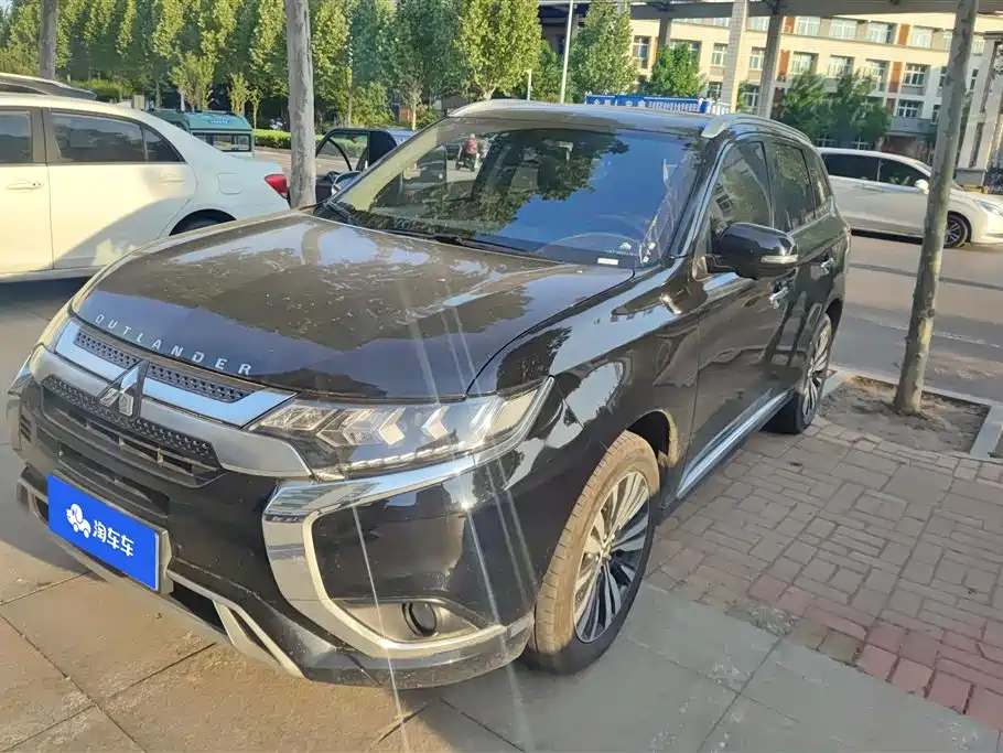 Mitsubishi Outlander 2022