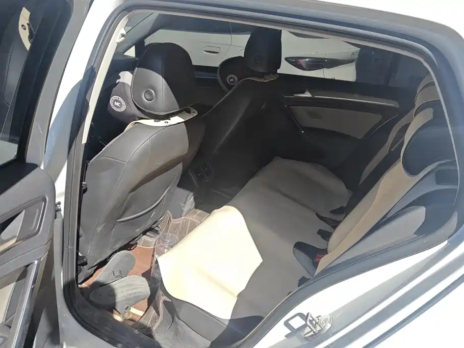 Volkswagen Golf — миниатюра 11
